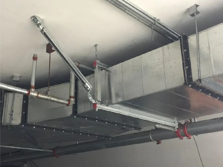 暖通、通（tōng）風（fēng）、防排煙風（fēng）管如（rú）何（hé）做抗震設計（jì）呢？